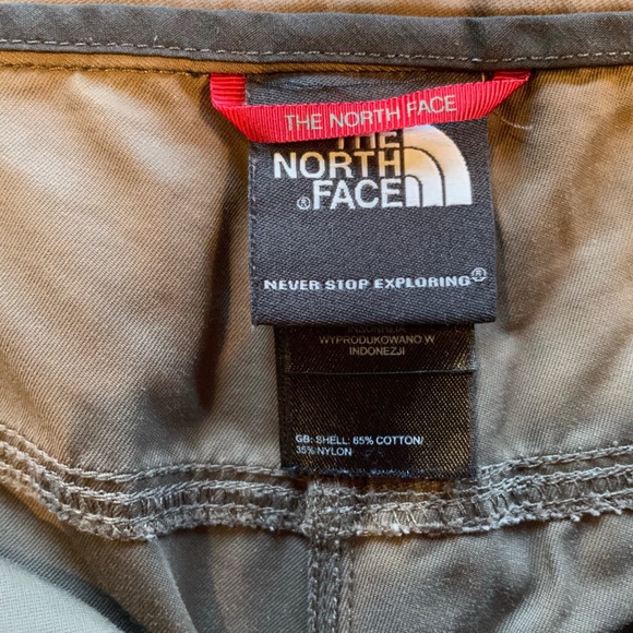 North Face Shorts 34 waist - Excellent Condition - Picture 7 of 7
